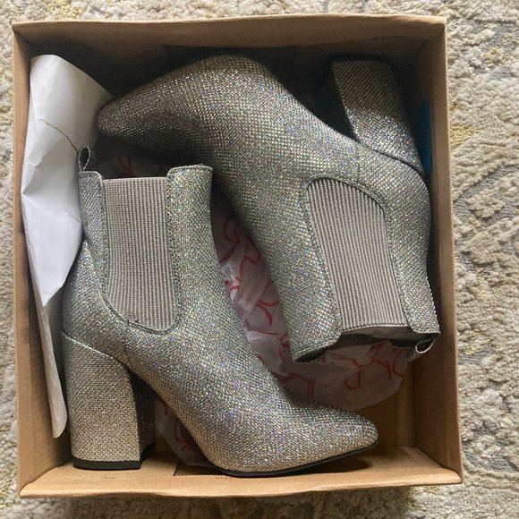 Sparkly  Mesh Boot - Picture 6 of 11